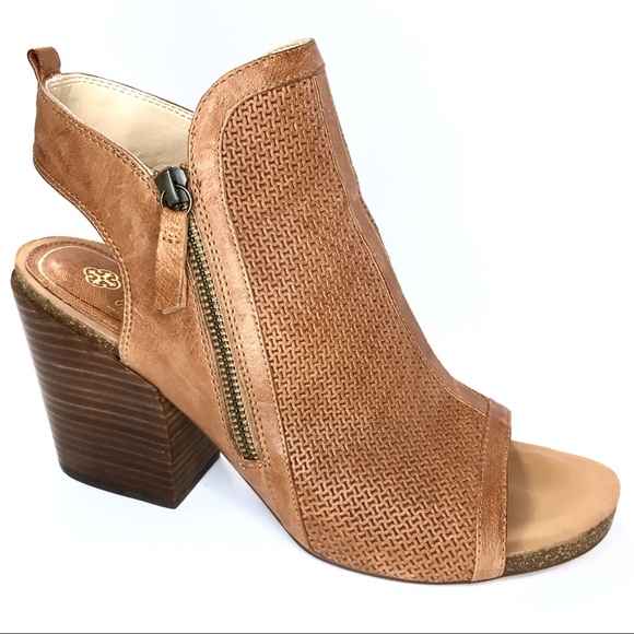 Isola Shoes - ISOLA Cognac Brown Leather Open Toe Heeled Sandals
